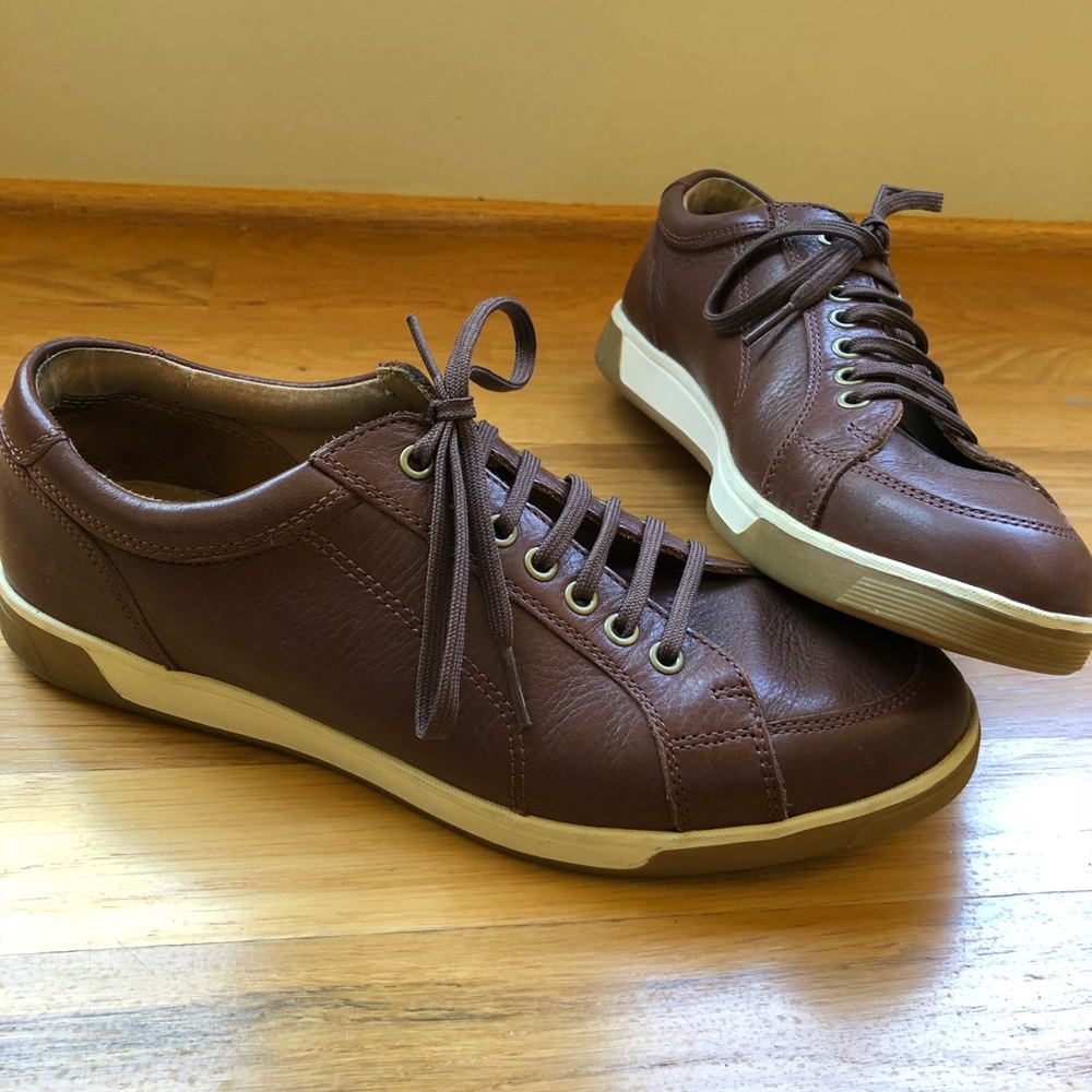Cole Haan Mens Air Quincy Dress sneakers.